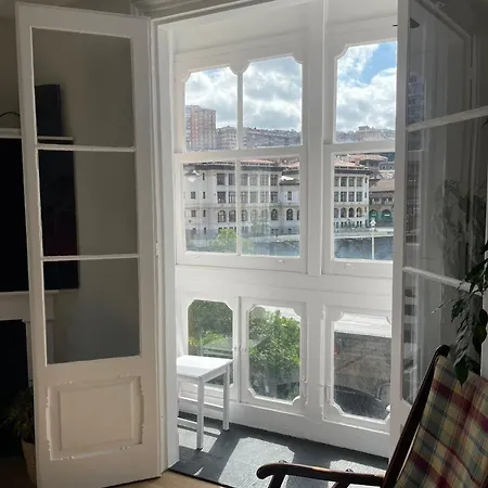 Con Vistas A La Ria Apartamento *