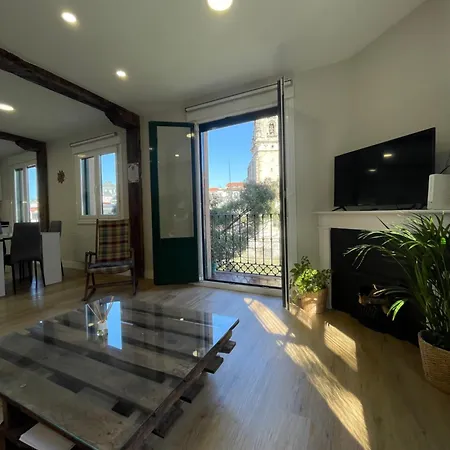 Con Vistas A La Ría