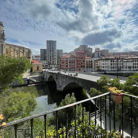 Con Vistas A La Ría *